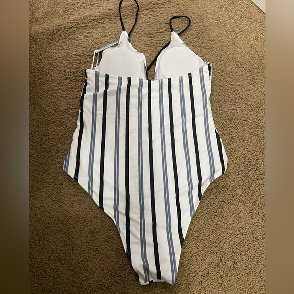 CupShe Striped Halter One Piece Swimsuit - Picture 3 of 7